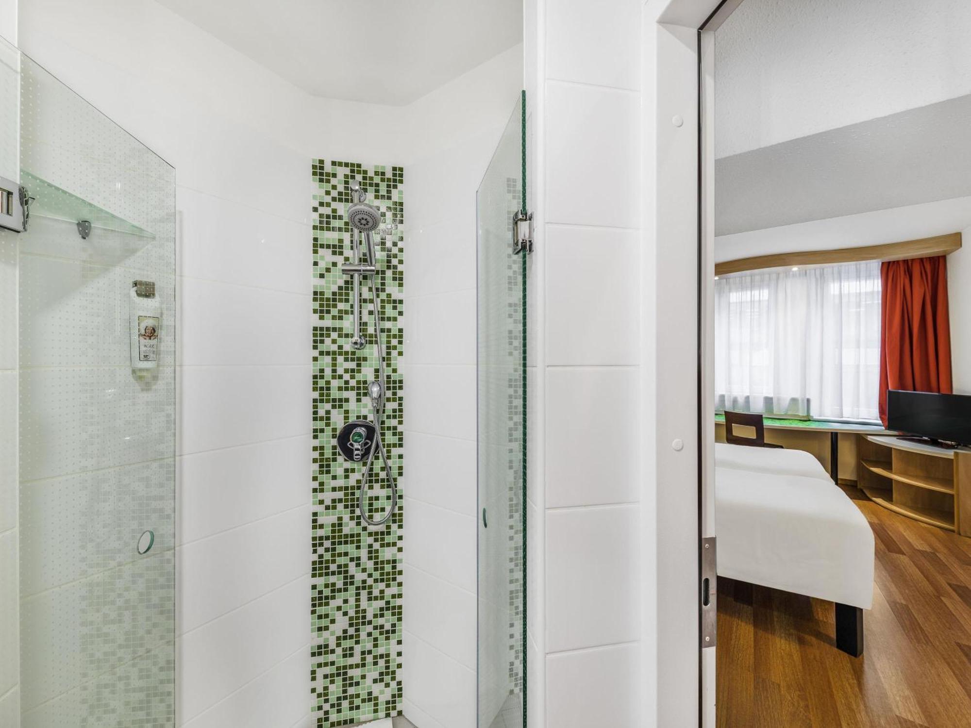 Ibis Budapest City — Fotky 3